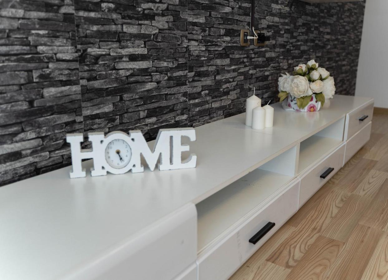 Isaran Coresi Apartment Braşov Exteriör bild