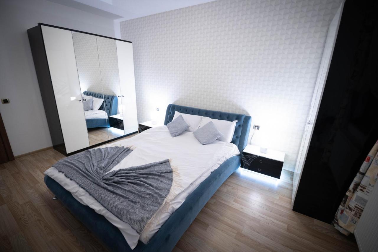 Isaran Coresi Apartment Braşov Exteriör bild