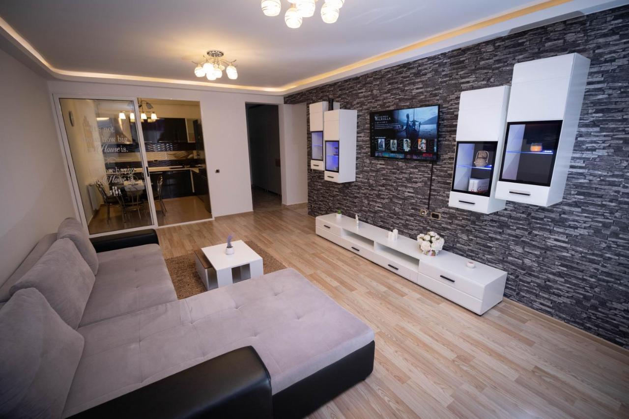 Isaran Coresi Apartment Braşov Exteriör bild