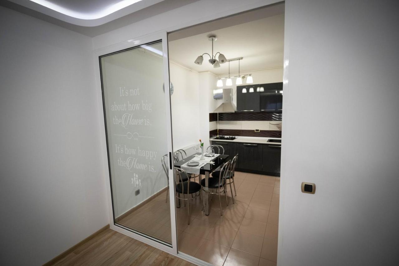 Isaran Coresi Apartment Braşov Exteriör bild