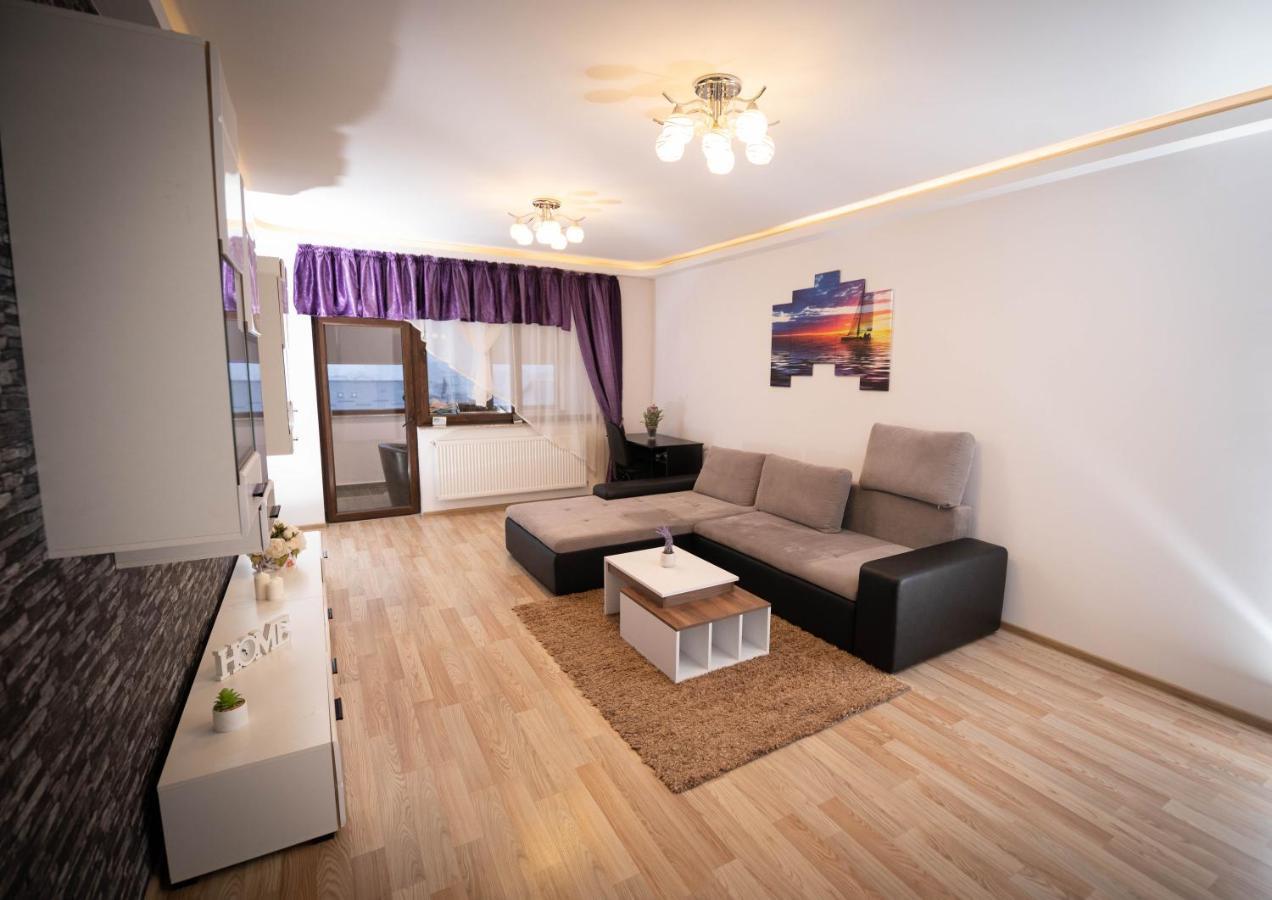 Isaran Coresi Apartment Braşov Exteriör bild