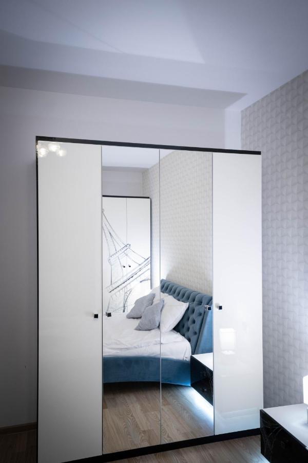 Isaran Coresi Apartment Braşov Exteriör bild