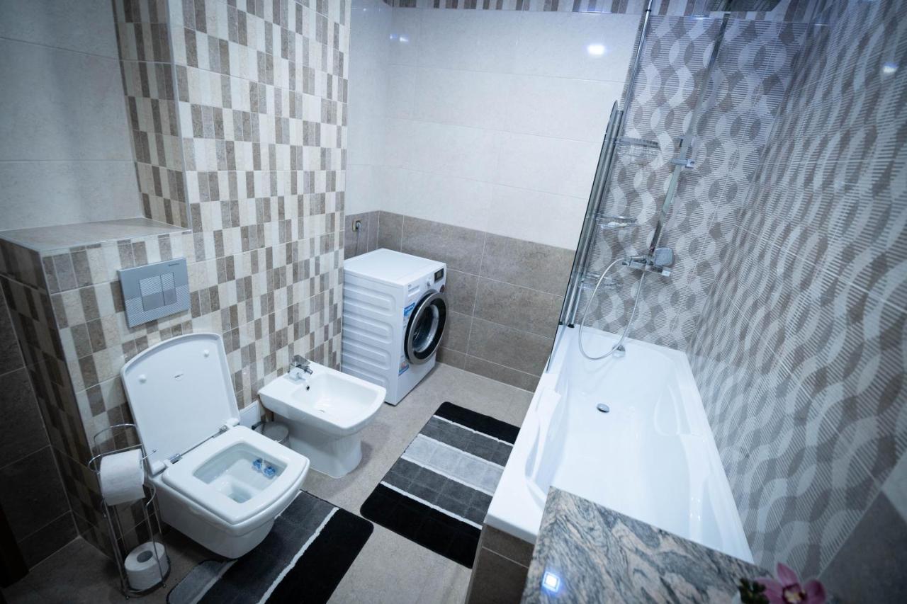 Isaran Coresi Apartment Braşov Exteriör bild